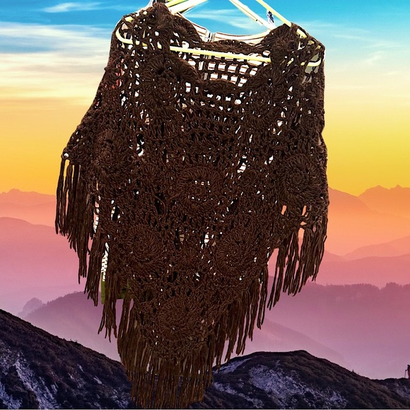 Handmade Women’s Brown Fringed Crochet-Knit Poncho❤️❤️One Size Plus-size - Picture 2 of 6